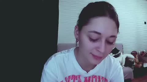 Snapshot of sunnygirlnicole chatting on October 2025 08:48:01 AM SunnyGirlNicole online show from October 2025 08:48:01 AM