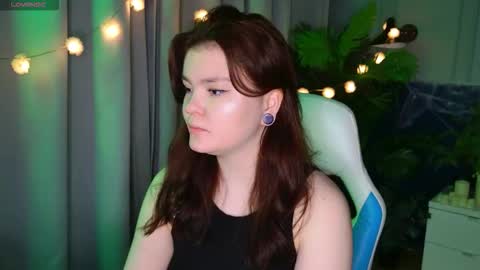 sunrise_enny online show from November 2025 07:01:02 PM