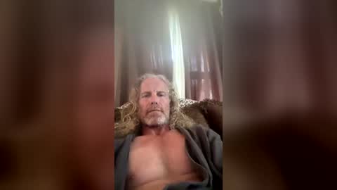 sunseeking1 online show from June 2026 07:16:01 PM