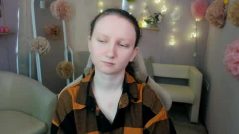 Snapshot of sunshine_blaze chatting on May 2026 05:49:01 AM Alice online show from May 2026 05:49:01 AM