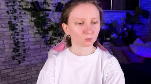 Snapshot of sunshine_blaze chatting on May 2026 01:39:02 PM Alice online show from May 2026 01:39:02 PM