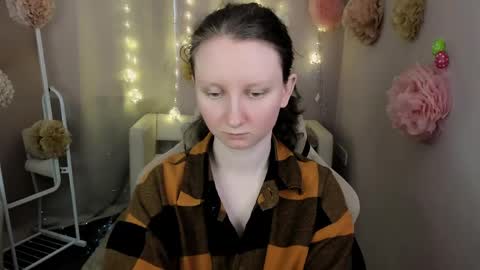 Snapshot of sunshine_blaze chatting on May 2026 05:38:01 AM Alice online show from May 2026 05:38:01 AM