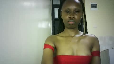 Snapshot of sunshine_g chatting on November 2025 09:03:02 PM Sunshine online show from November 2025 09:03:02 PM