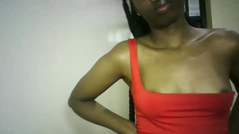 Snapshot of sunshine_g chatting on November 2025 06:43:01 PM Sunshine online show from November 2025 06:43:01 PM