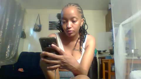 sunshine_n online show from April 2026 12:19:02 PM