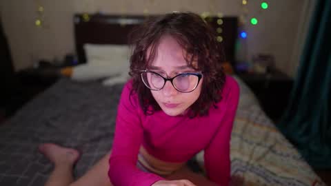 Hella online show from February 2025 04:02:01 PM