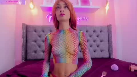 Valentina online show from October 2025 12:27:01 PM