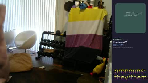 Snapshot of sunshinestreak chatting on June 2026 06:09:01 PM im not actually a man my pronouns are theythem online show from June 2026 06:09:01 PM