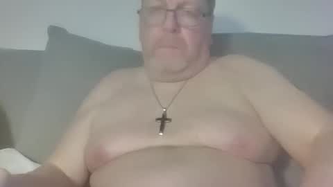 Sunspotbaby online show from April 2026 10:48:02 PM