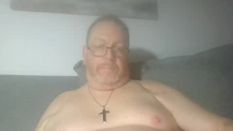 Snapshot of sunspotbaby chatting on June 2026 01:50:02 AM Sunspotbaby online show from June 2026 01:50:02 AM