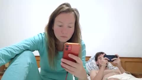 Snapshot of super_jony chatting on February 2025 10:03:02 PM super jony and Marta GMT 1300-1800 every day online show from February 2025 10:03:02 PM