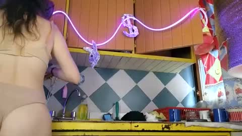 Snapshot of super_jony chatting on November 2025 04:33:01 PM super jony and Marta GMT 1300-1800 every day online show from November 2025 04:33:01 PM