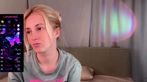 Snapshot of super_peach_stream chatting on December 2024 07:49:01 PM ANNApvt open full info in bio online show from December 2024 07:49:01 PM