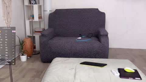 Snapshot of super_peach_stream chatting on January 2025 04:57:02 PM ANNApvt open full info in bio online show from January 2025 04:57:02 PM