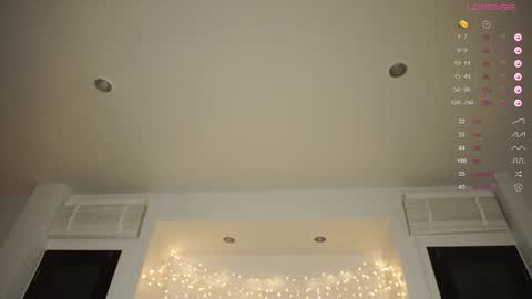 Snapshot of superbdolls chatting on October 2025 11:07:01 PM Milana Scarlett online show from October 2025 11:07:01 PM