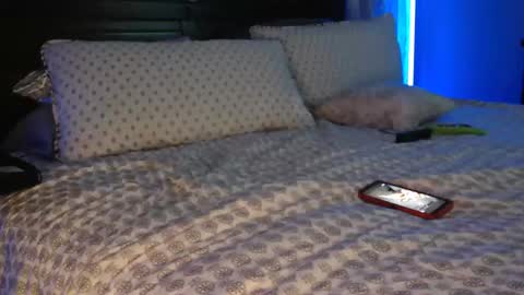 Snapshot of superbronnon chatting on February 2025 03:04:01 AM Superbronnon online show from February 2025 03:04:01 AM