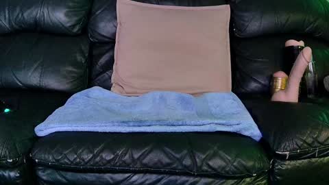 Thomas online show from December 2024 12:18:01 AM