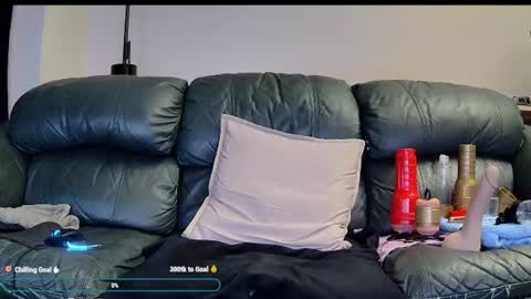 Snapshot of superduty5speed chatting on June 2026 04:40:01 AM Thomas online show from June 2026 04:40:01 AM