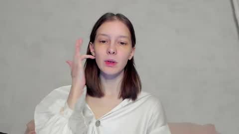 Una online show from April 2026 10:12:02 PM