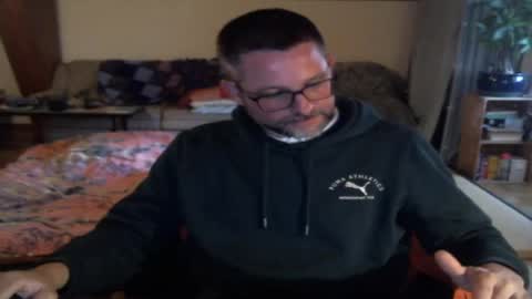 Snapshot of supersquirrel81 chatting on May 2026 06:16:02 PM supersquirrel81 online show from May 2026 06:16:02 PM