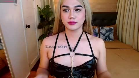 Snapshot of supreme_deity chatting on February 2025 03:09:01 PM DIANNA online show from February 2025 03:09:01 PM