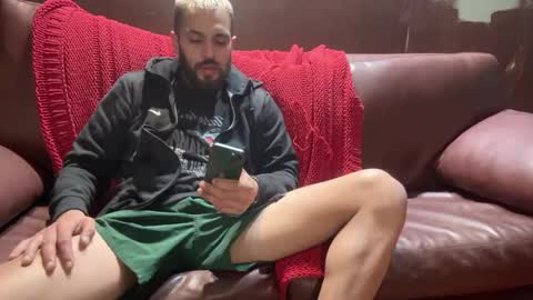 Snapshot of supremelifers chatting on January 2025 07:57:01 AM Stony online show from January 2025 07:57:01 AM