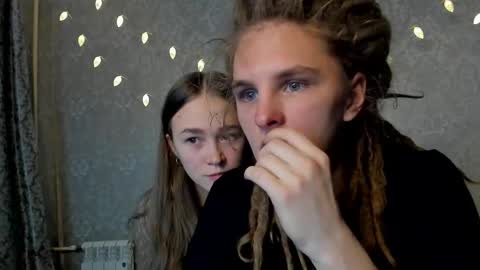 Snapshot of surfsexcouple chatting on December 2025 04:23:02 PM surfsexcouple online show from December 2025 04:23:02 PM