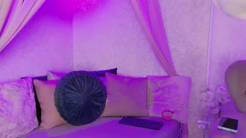 Susann online show from July 2026 11:48:02 AM