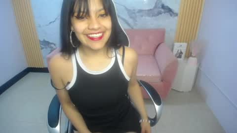 Susy online show from April 2026 07:58:01 PM