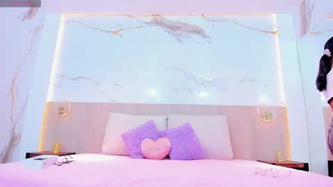 Snapshot of susan_elliot chatting on December 2025 11:48:01 AM Susan online show from December 2025 11:48:01 AM