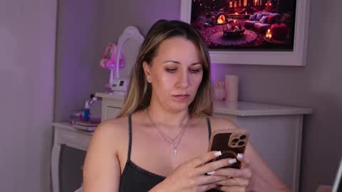 Snapshot of susanjewel chatting on November 2025 07:41:01 AM SusanJewel online show from November 2025 07:41:01 AM