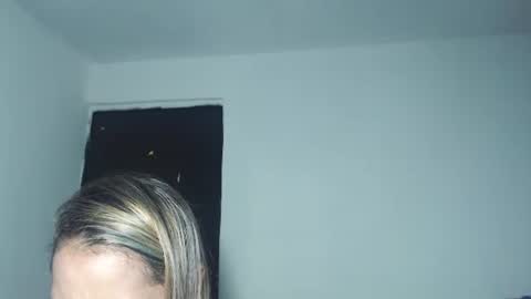 Snapshot of susanleroy chatting on February 2025 10:12:02 AM susanleroy online show from February 2025 10:12:02 AM