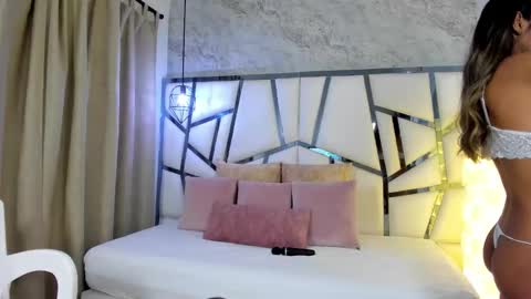 susanna_cute online show from February 2026 01:03:01 PM