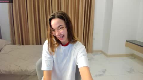 Snapshot of susannjohnson chatting on November 2025 12:43:02 AM susannjohnson online show from November 2025 12:43:02 AM