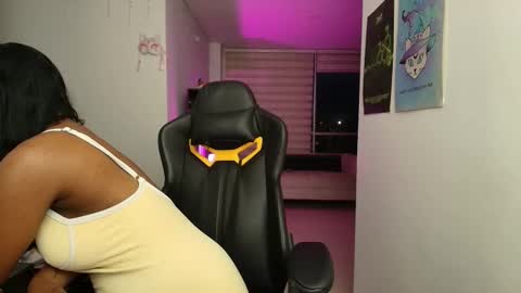 Snapshot of susanrhodes_ chatting on September 2025 10:27:01 AM Susan Rhodes online show from September 2025 10:27:01 AM