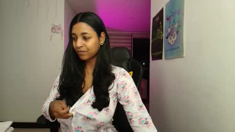 Snapshot of susanrhodes_ chatting on October 2025 09:04:02 AM Susan Rhodes online show from October 2025 09:04:02 AM