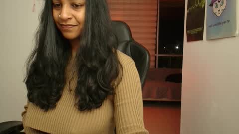 Snapshot of susanrhodes_ chatting on October 2025 06:26:02 AM Susan Rhodes online show from October 2025 06:26:02 AM