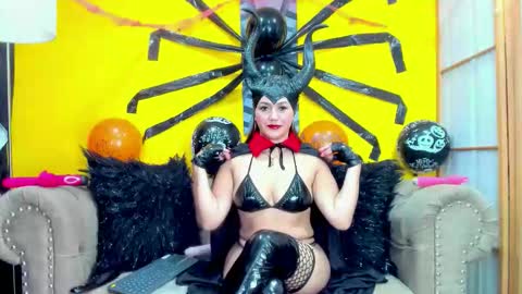 susanslim online show from October 2025 03:36:01 PM