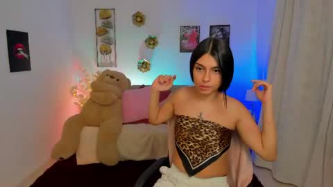 Snapshot of susi_doll1 chatting on June 2026 02:19:01 PM susi_doll1 online show from June 2026 02:19:01 PM