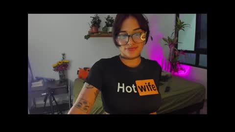 Snapshot of susieglass chatting on February 2026 01:53:01 AM SusieGlass online show from February 2026 01:53:01 AM