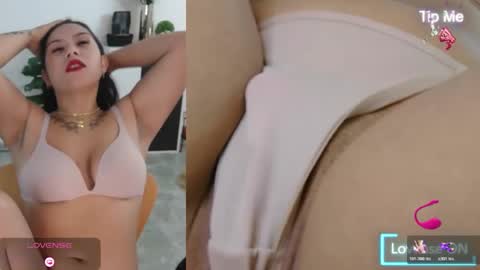 Snapshot of susiesunny chatting on November 2025 09:19:02 AM susana online show from November 2025 09:19:02 AM