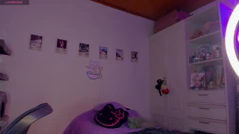 Susy  online show from April 2026 04:12:01 AM