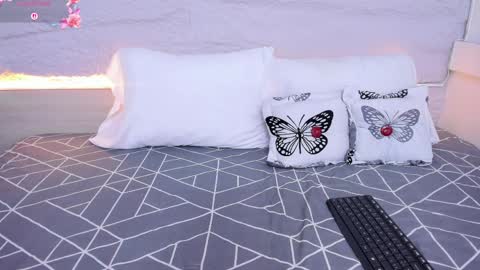 Susy online show from April 2026 04:12:01 AM