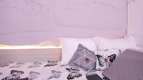 Susy online show from April 2026 04:06:02 AM