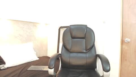 Sussy online show from January 2026 05:49:02 PM