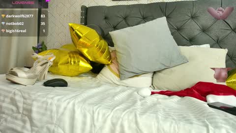   online show from December 2024 03:05:01 PM