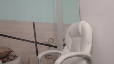 Snapshot of sussy_leon chatting on January 2025 06:32:01 PM sussy leon online show from January 2025 06:32:01 PM