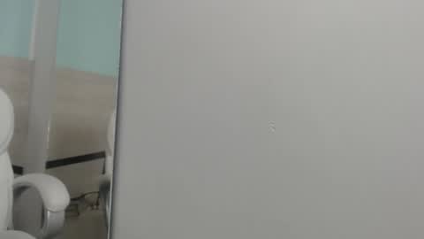 Snapshot of sussy_leon chatting on February 2025 06:59:01 PM sussy leon online show from February 2025 06:59:01 PM