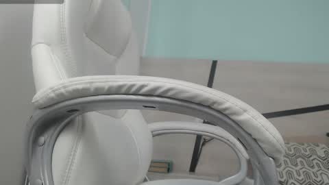 Snapshot of sussy_leon chatting on February 2025 03:19:02 PM sussy leon online show from February 2025 03:19:02 PM