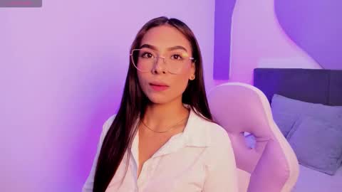 sussy_sweet4u online show from November 2025 08:48:01 AM